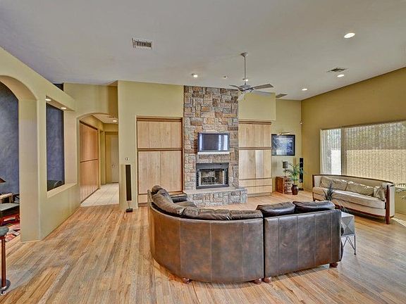 5th image of 7798 N Foothills Dr S