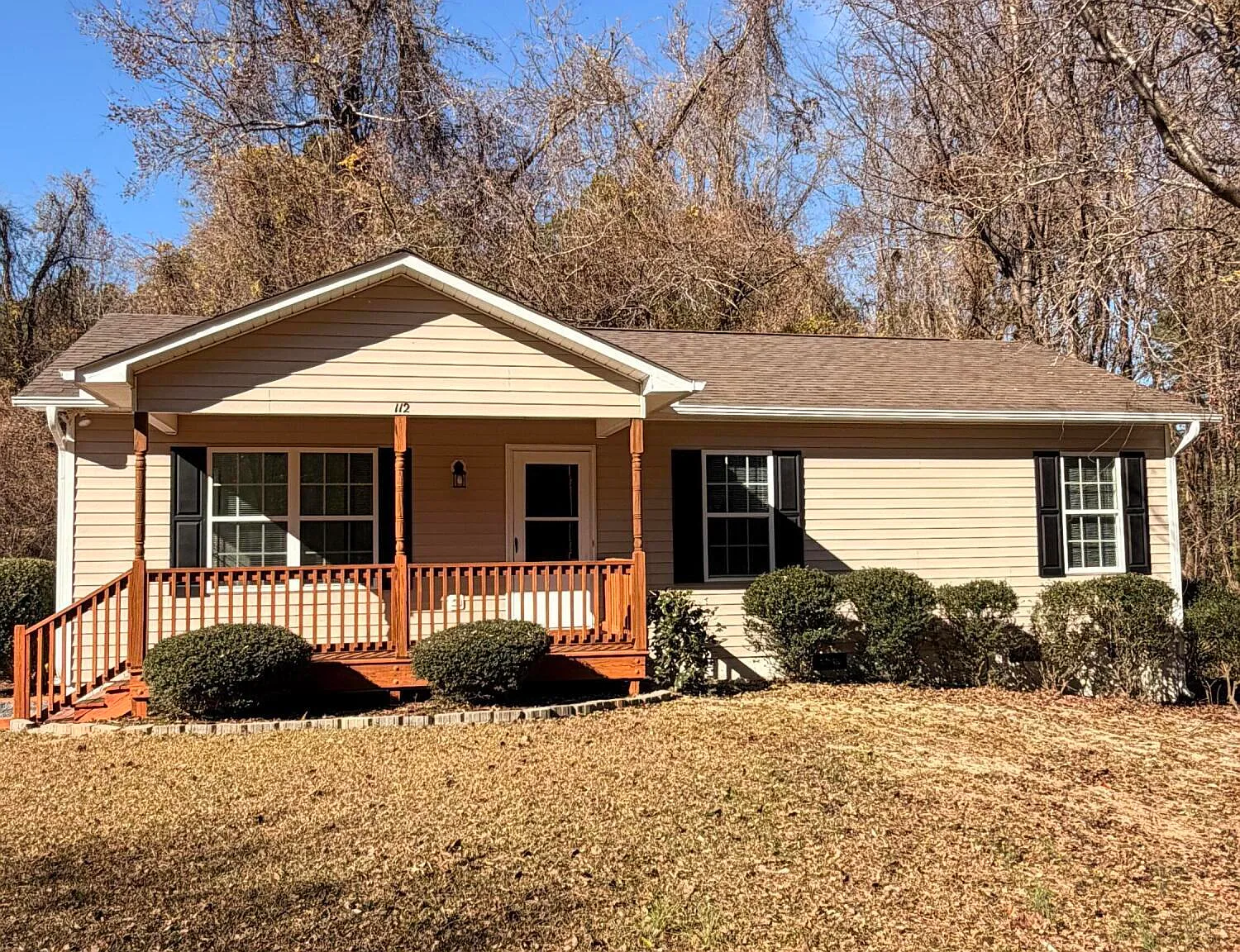 3 bed, 2.0 bath, 1060 sqft, $1,700 — Photo 2