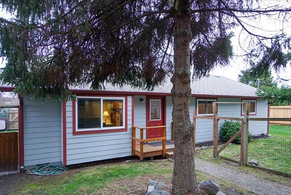 1st image of 935 Shawn Ave