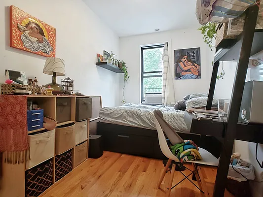 Rented by In Haus LLC | media 22