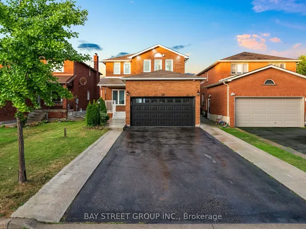 34 Lamp Cres, Vaughan, ON L4L 6J9
