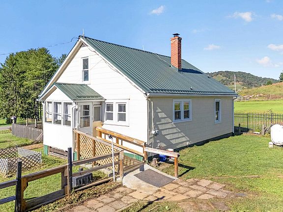 2nd image of 8557 Spring Valley Rd