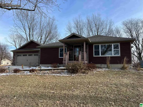 511 5th Ave, Alton, IA 51003