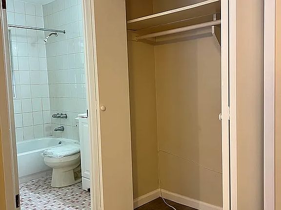 3rd image of 1814 Bell Blvd Floor 1