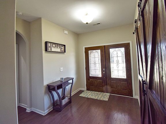 2nd image of 256 Dorchester Cir