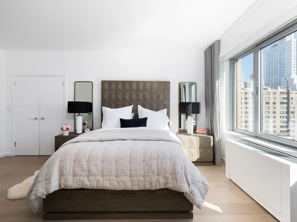 200 East 62nd Street image 12 of 20