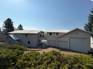 289 Swan Shores Dr, Sagle, ID 83860