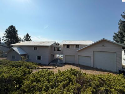 289 Swan Shores Dr, Sagle, ID, 83860