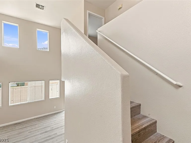 1915 Sundown Canyon Dr — Photo 15