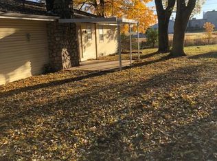 4216 S Meadowlark Dr, Springfield, MO 65810