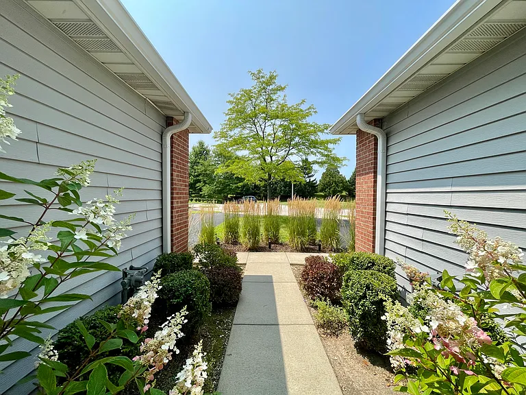 1707 S Candlestick Way — Photo 44