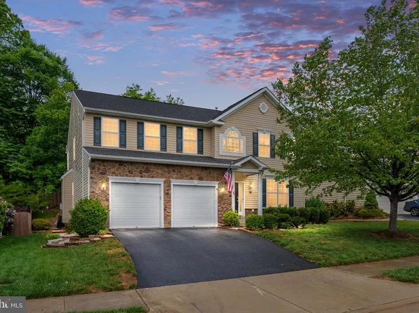 76 Landmark Dr, Stafford, VA 22554