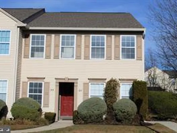 27 Foxglove Dr, Riverside, NJ 08075