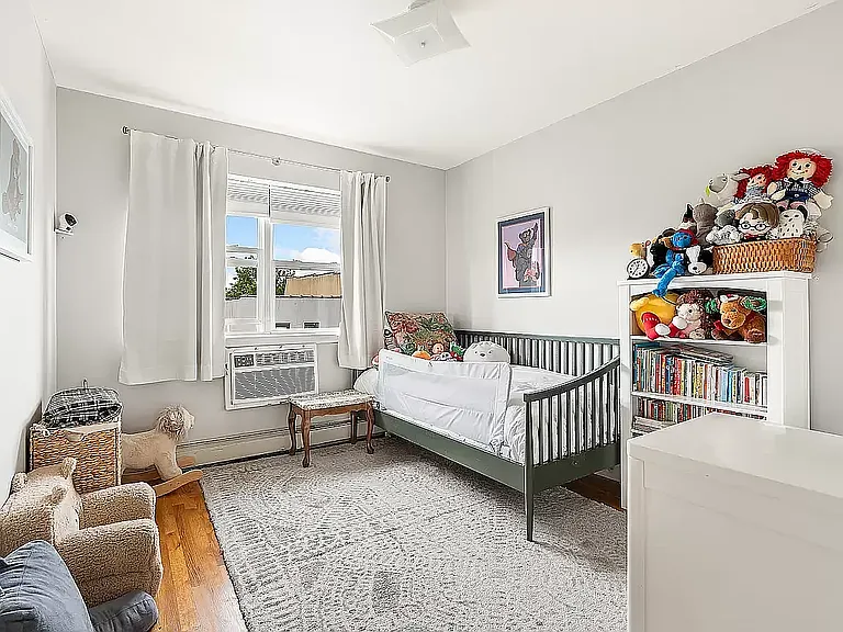 25-47 44th St #2 — Photo 9