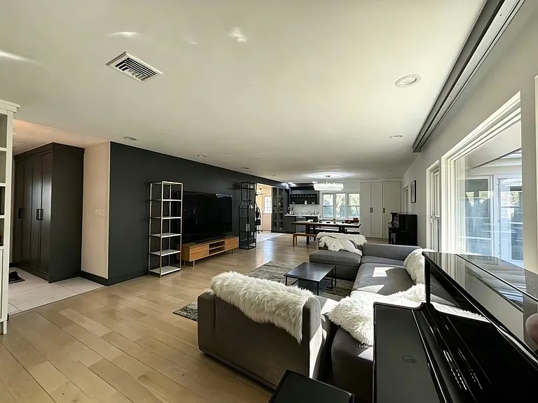 170 Brookline St #1 — Photo 4