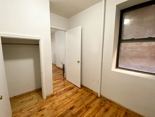 Rented by Avenues Real Estate | media 21