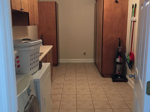 Large Laundry Room