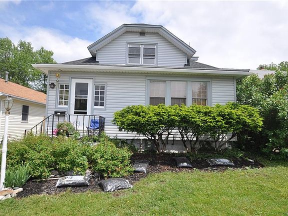 3rd image of 149 Wellington Ave
