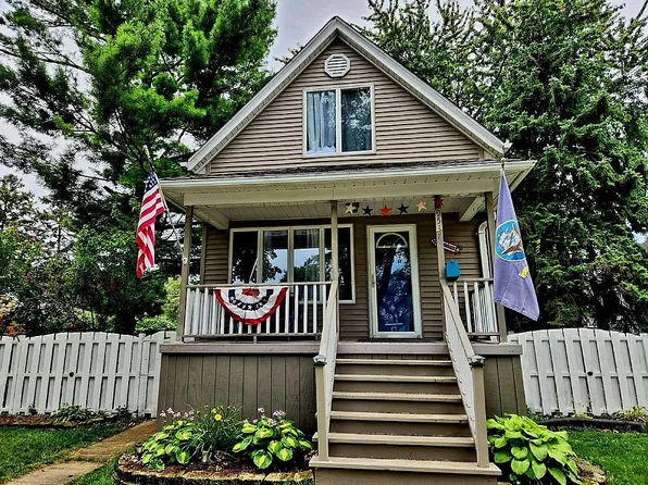 9537 Jackson Ave, Brookfield, IL 60513