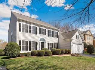 1880 Powells Landing Cir, Woodbridge, VA 22191