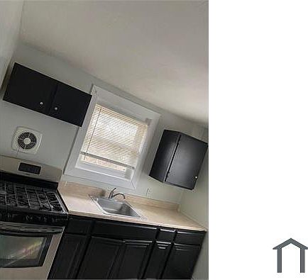 3rd image of 3607 Parkside Dr #2