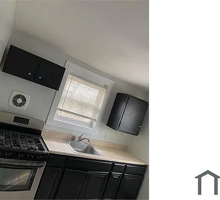 3607 Parkside Dr #2 — Photo 3