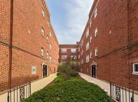 4809 N Wolcott Ave, Chicago, IL