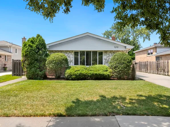 1210 S Douglas Ave, Arlington Heights, IL 60005