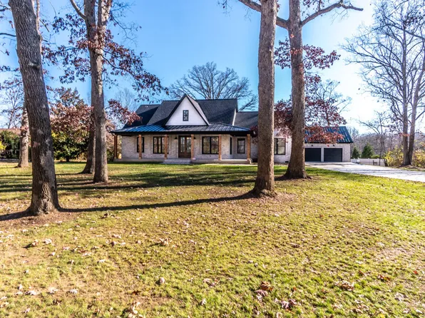 119 Woods Ln, Berea, KY 40403