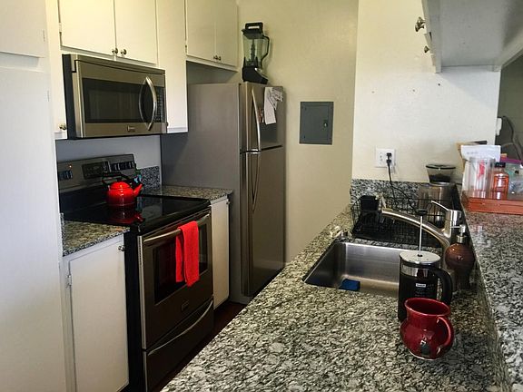 5th image of 812 Blossom Hill Rd APT 2