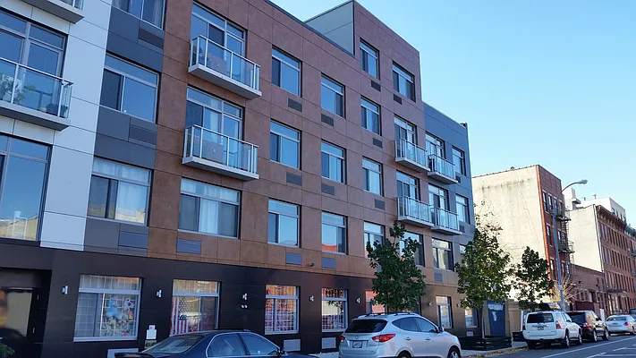 Rented by Chana Ofek, LREB | media 50