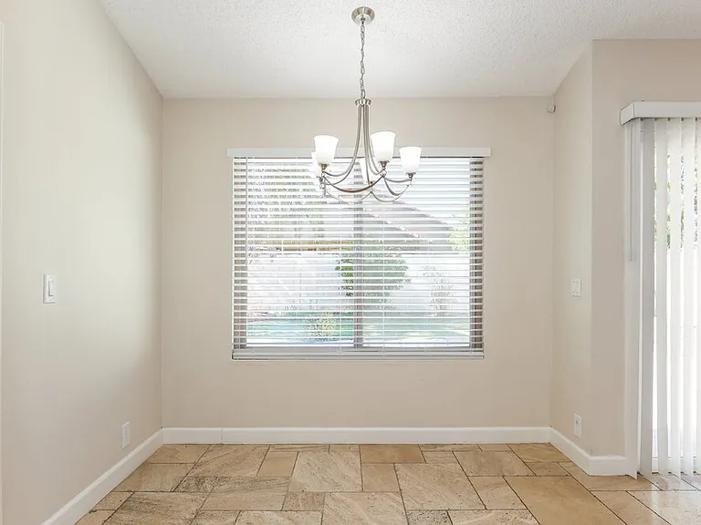 4452 E Wildwood Dr — Photo 5