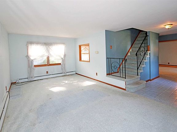 5th image of 4 Harloquin Dr