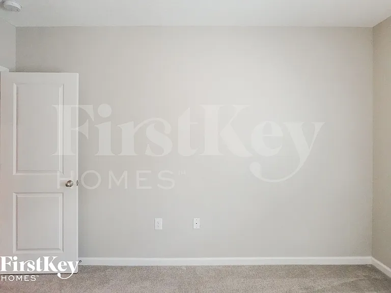 822 Fillmore Ct — Photo 13