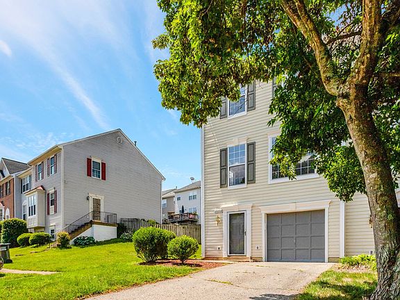 3rd image of 15714 Lansdale Pl