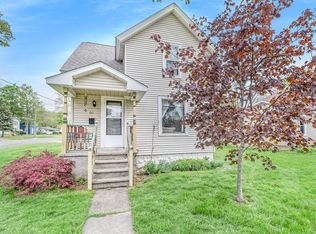 611 French St, Three Rivers, MI 49093