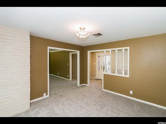 3rd image of 2253 E Logan Ave
