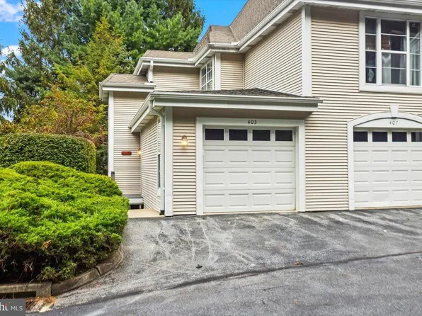 403 Country Place Dr, Lancaster, PA 17601