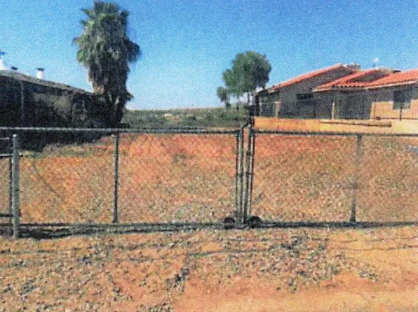 2151 Whitewater Dr, Bullhead City, AZ 86442