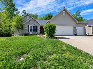 1708 Westlake Ct, Pacific, MO 63069