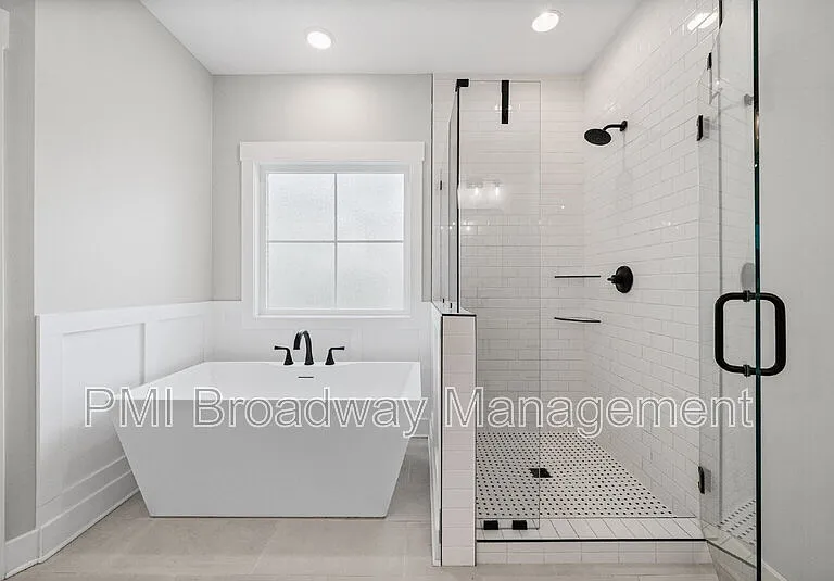 181 Sherlock Dr — Photo 8
