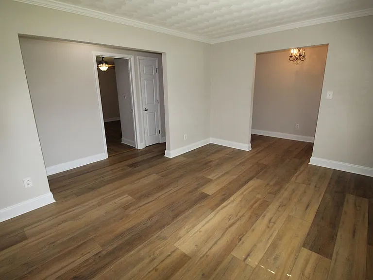 2349 Custom Cir — Photo 21