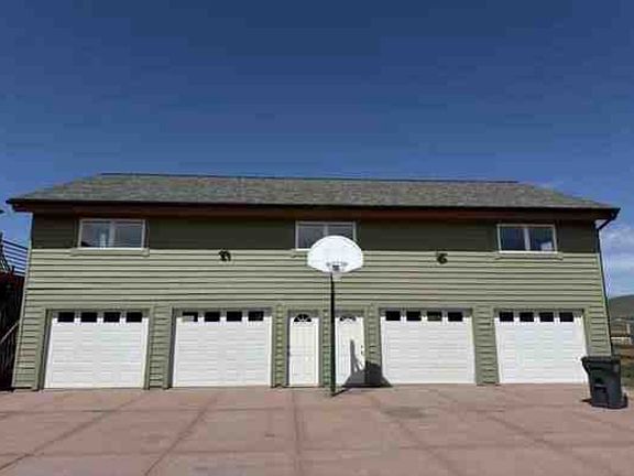 2nd image of 710 Parkway Dr