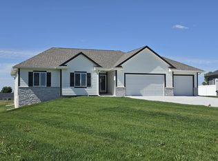 317 Augusta Cir, Malvern, IA 51551