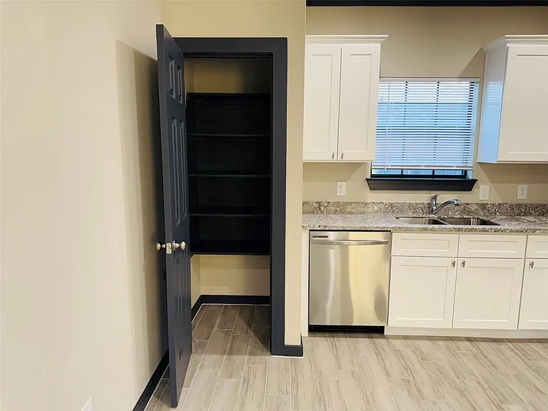 4802 Cruse Rd #1 — Photo 8
