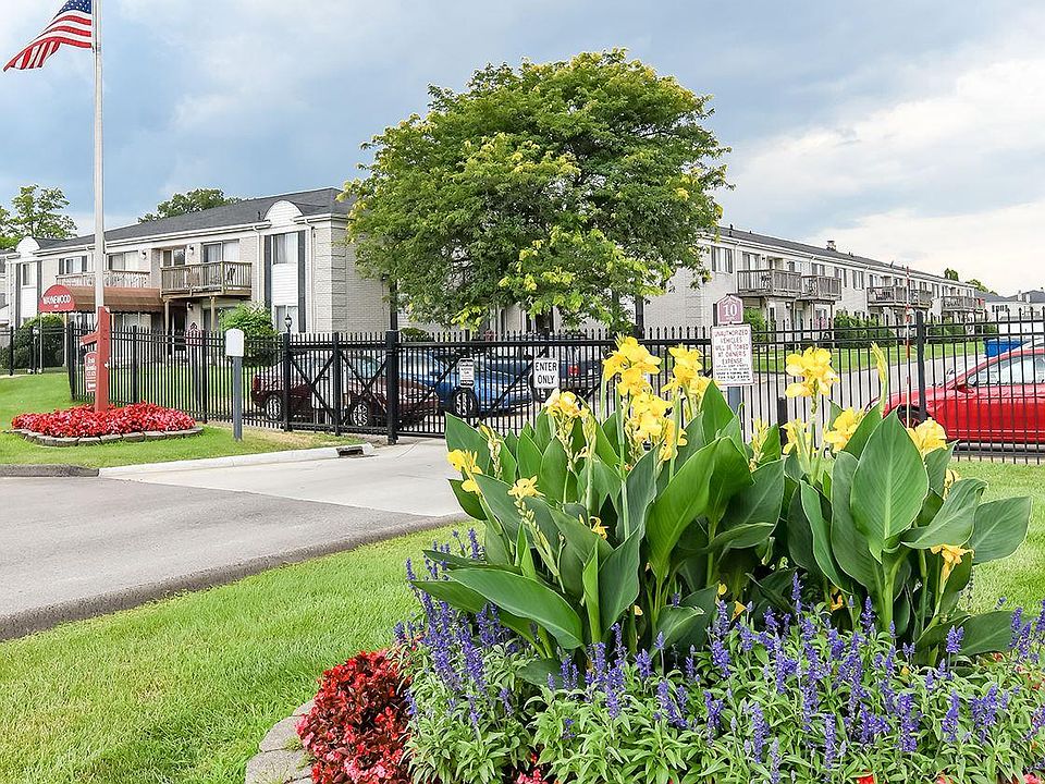Waynewood Apartments 6737 N Wayne Rd Westland MI Zillow