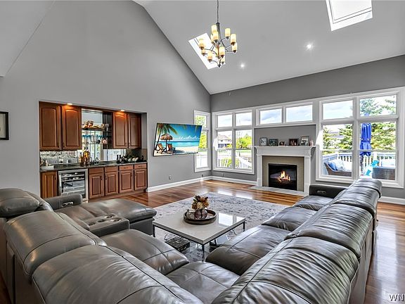 5th image of 8154 Golden Oak Cir