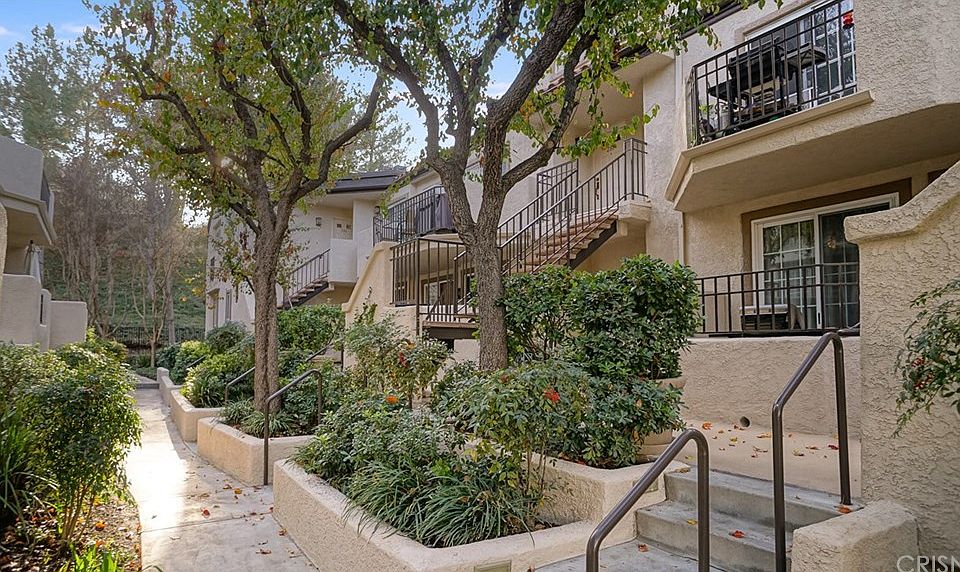 1st image of 24147 Del Monte Dr Unit 287