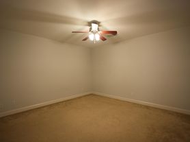 809 Summer Breeze Dr