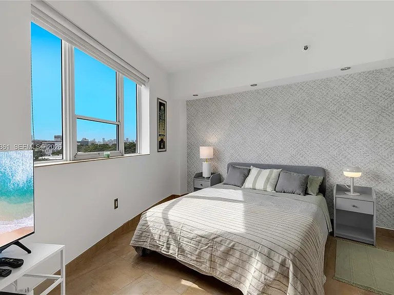 255 W 24th St #542 — Photo 2